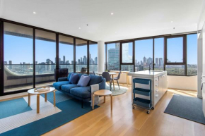 Amazing City Sea & Shrine View w Free Parking
